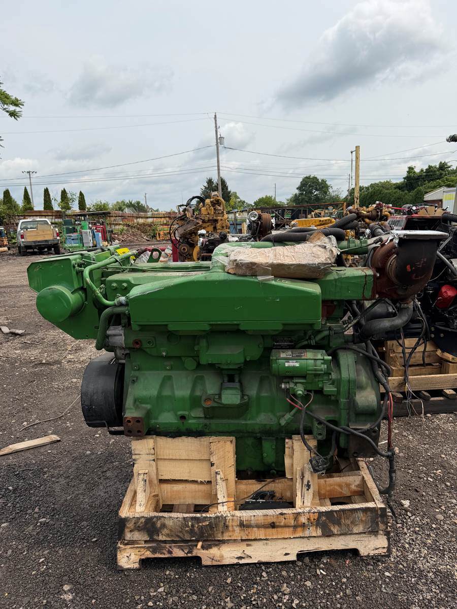 John Deere 6081AFM75 8.1L Marine Diesel Engine 296HP Low Hours Runs Excellent